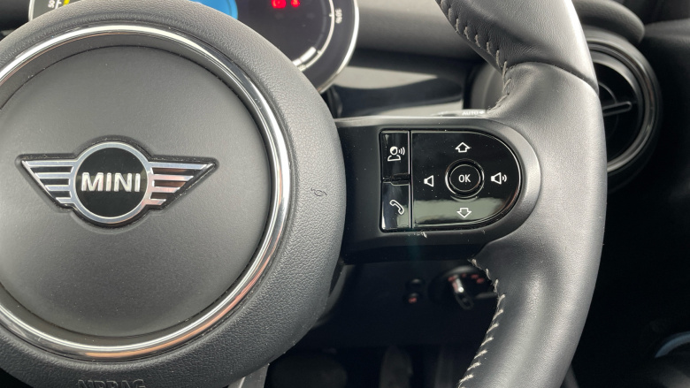 MINI Hatchback 1.5 Cooper Exclusive II 5dr Auto Petrol Hatchback